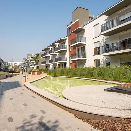 Wilanow Sarmacka With Garden Apartment