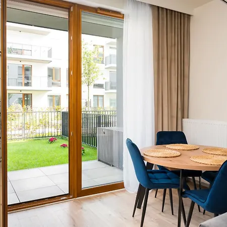 Wilanow Sarmacka With Garden By Bookinghost