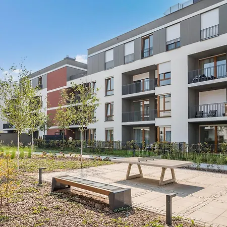 Wilanow Sarmacka With Garden By Bookinghost