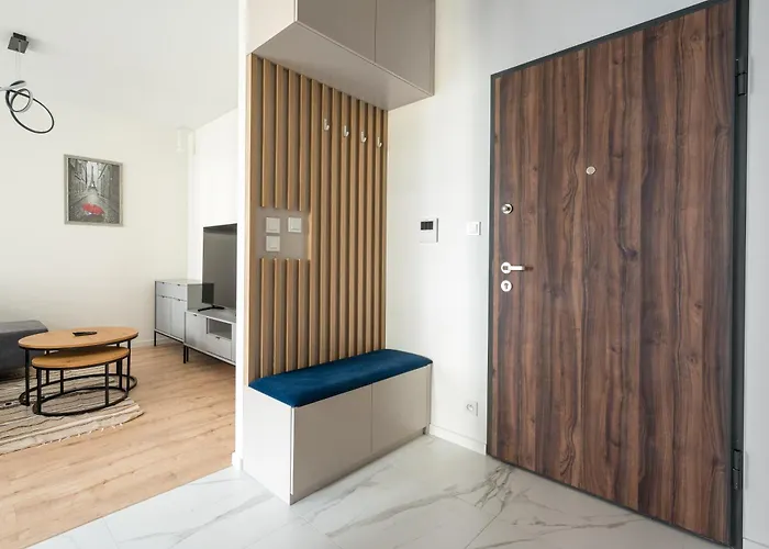 Wilanow Sarmacka With Garden By Bookinghost *