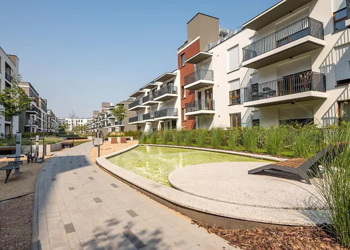Wilanow Sarmacka With Garden By Bookinghost Apartment