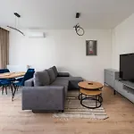 Apartmán Wilanow Sarmacka With Garden By Bookinghost *